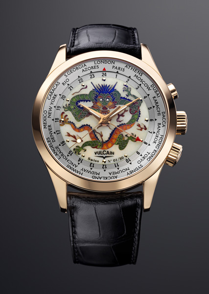 VULCAIN CRICKET AVIATOR GMT EDITION LIMITEE « THE DRAGON » LA MONTRE DE L'EMPEUR