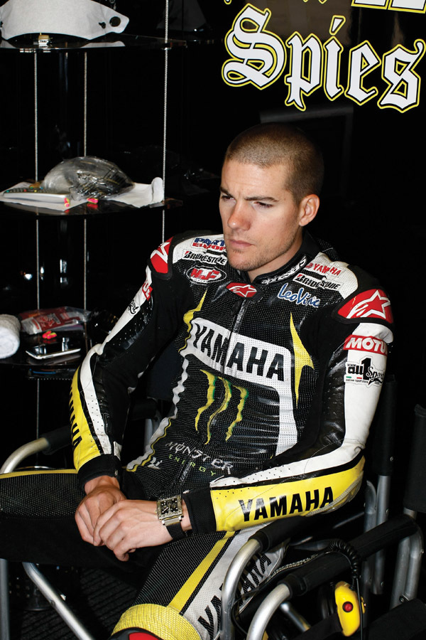 PAUL PICOT PARTICIPE AU MOTOGP AU POIGNET DE BEN SPIES CHAMPION DU MONDE DE SUPERBIKE 2009 AVEC UNE SERIE LIMITEE QUI LUI EST DEDIEE PAUL PICOT PARTICIPE AU MOTOGP AU POIGNET DE BEN SPIES CHAMPION DU MONDE DE SUPERBIKE 2009 AVEC UNE SERIE LIMITEE QUI LUI EST DEDIEE