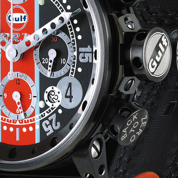 Une série de montres GULF par BRM : La montre BRM V12-44-GU-N-AG-1