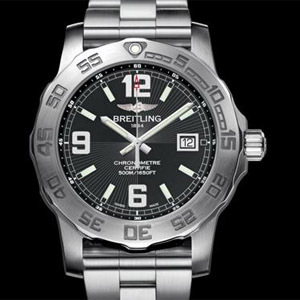 Breitling Colt 44 Breitling Colt 44