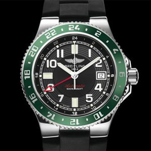 Breitling Superocean GMT lunette verte Breitling Superocean GMT lunette verte