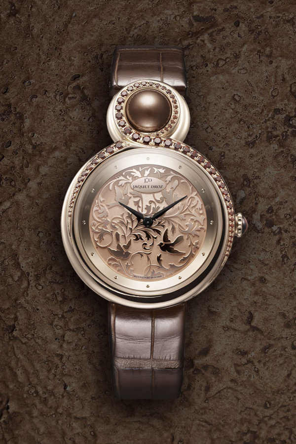 Jaquet Droz Lady 8 or rouge et perle brune