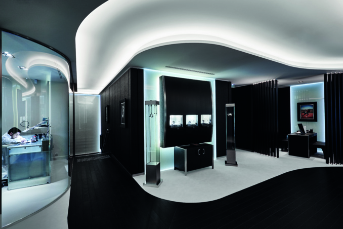 ​RICHARD MILLE S'INSTALLE DANS LA CELEBRE AVENUE MATIGNON