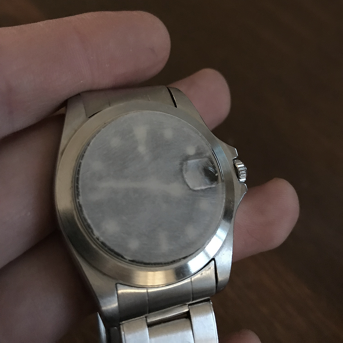 Entretenir ou réparer Rolex de collection vintage ou ancienne - restaurer un plexi rayé Entretenir ou réparer Rolex de collection vintage ou ancienne - restaurer un plexi rayé