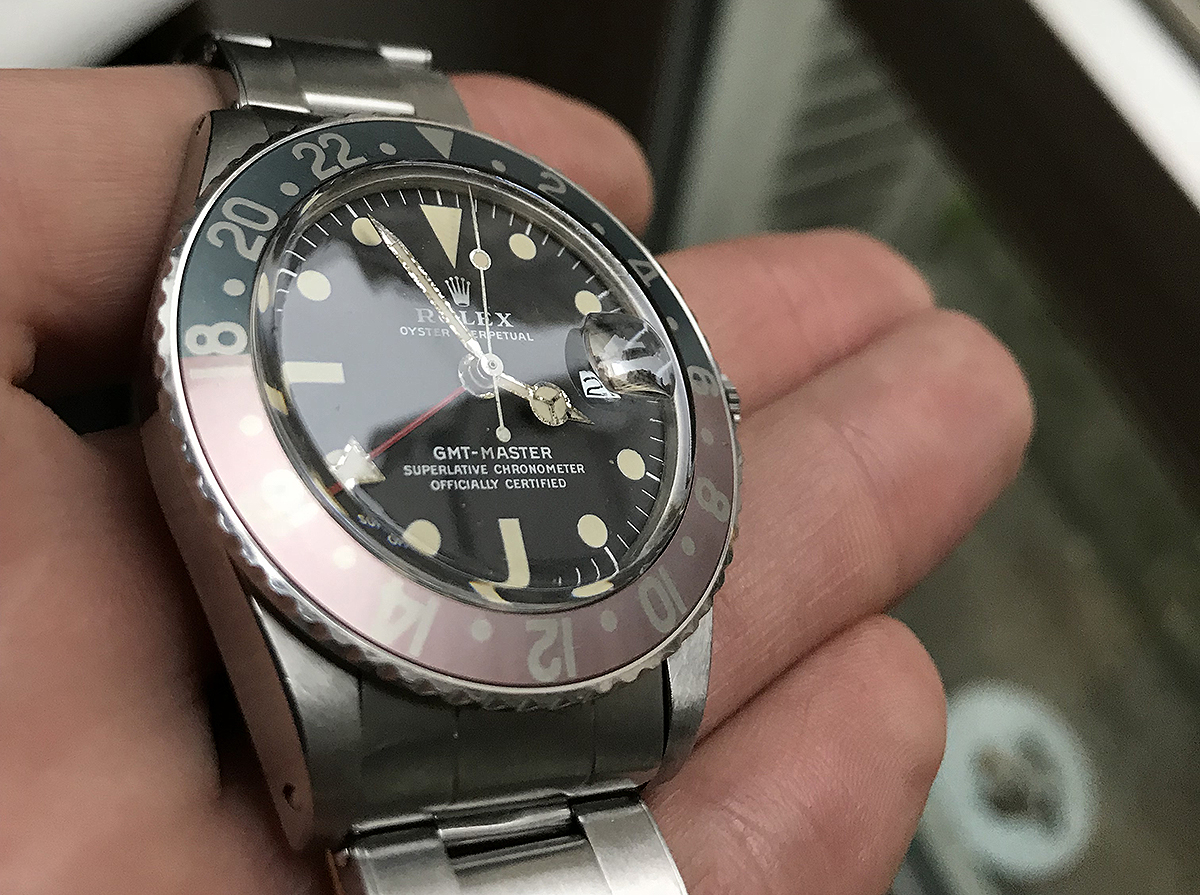 Entretenir ou réparer Rolex de collection vintage ou ancienne - restaurer un plexi rayé