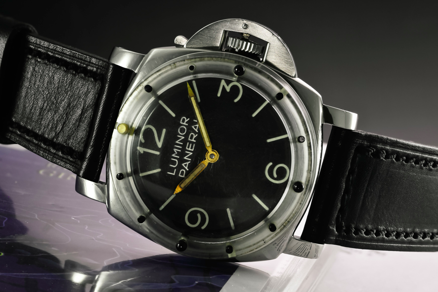 Un modèle rare de Luminor Panerai vendu aux enchères chez Sotheby's Genève pour CHF 425 000