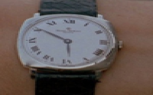 Le Samourai - Alain Delon porte une Baume Mercier Le Samourai - Alain Delon porte une Baume Mercier