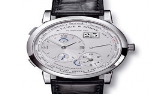 Prix du neuf A. Lange Söhne Lange 1 Time Zone Platine Prix du neuf A. Lange Söhne Lange 1 Time Zone Platine